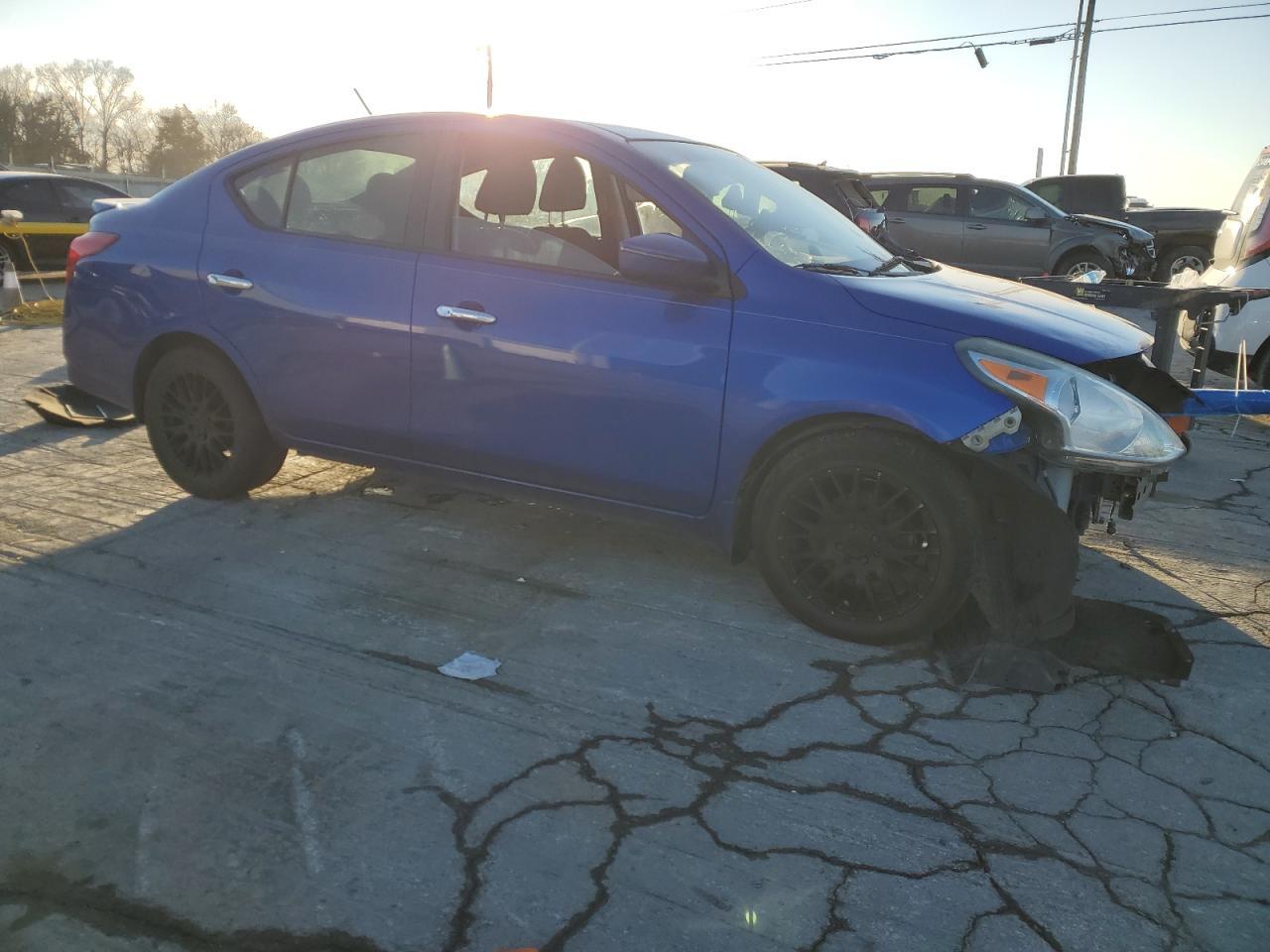 2016 NISSAN VERSA S - Image 4
