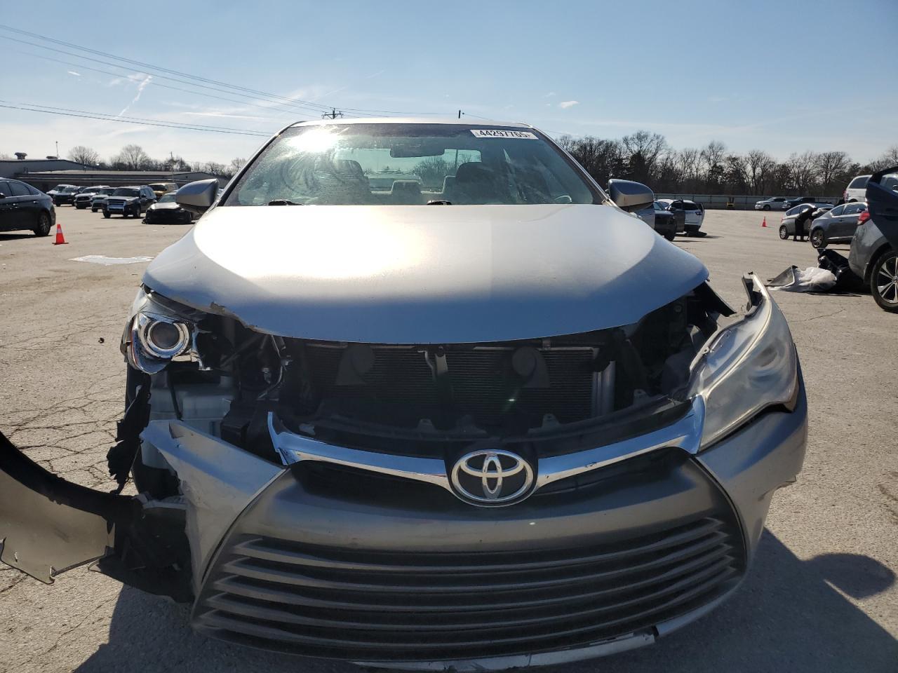 2017 TOYOTA CAMRY LE - Image 5