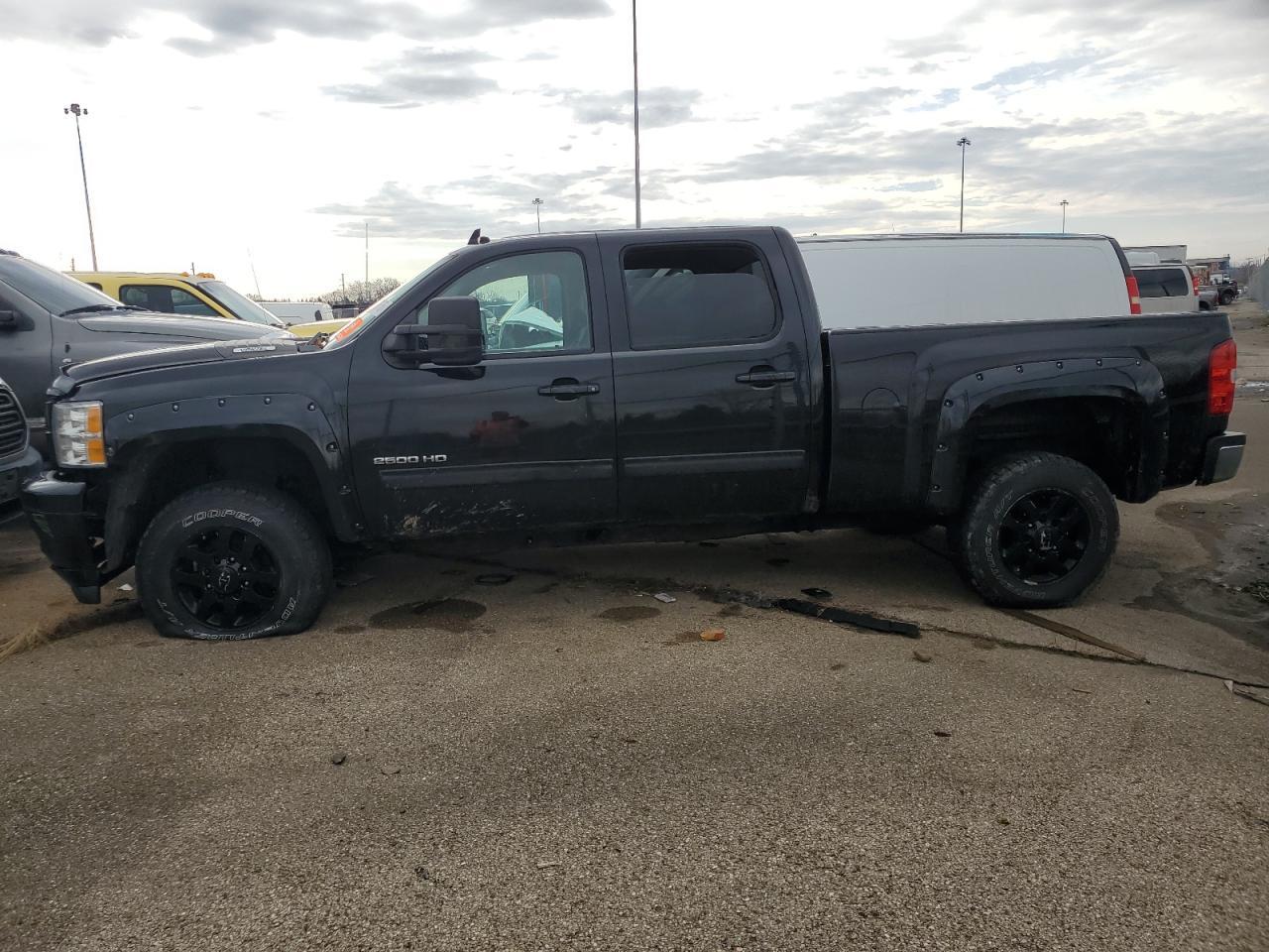 2012 CHEVROLET SILVERADO - Фото 2