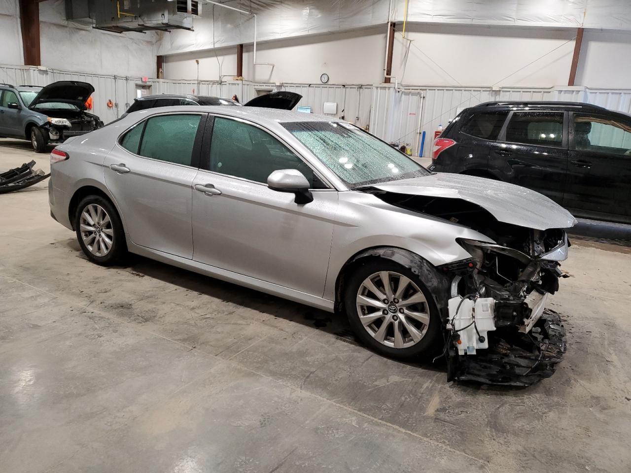 2018 TOYOTA CAMRY L - Фото 4