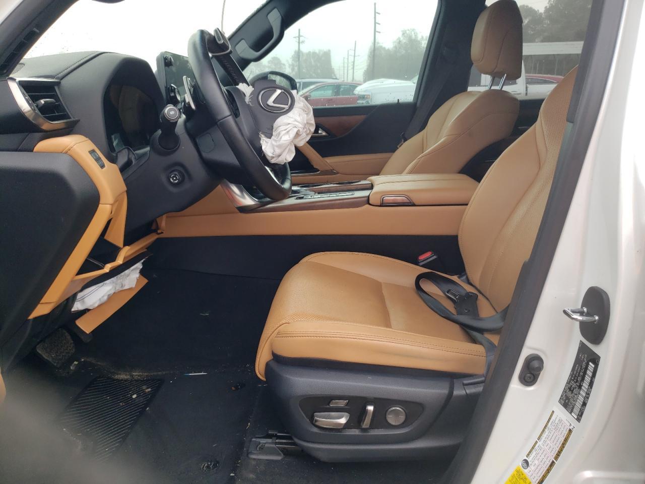 2023 LEXUS LX 600 BAS - Image 7