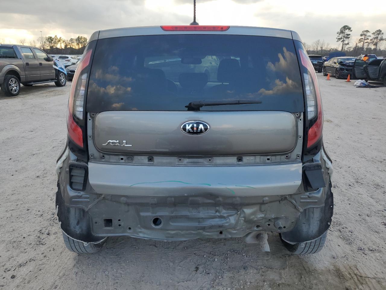 2017 KIA SOUL - Фото 6