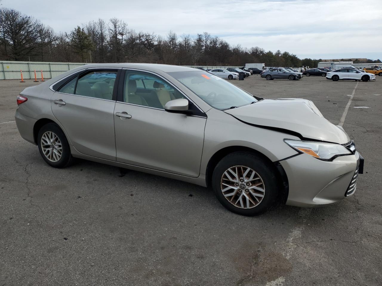 2016 TOYOTA CAMRY LE - Фото 4