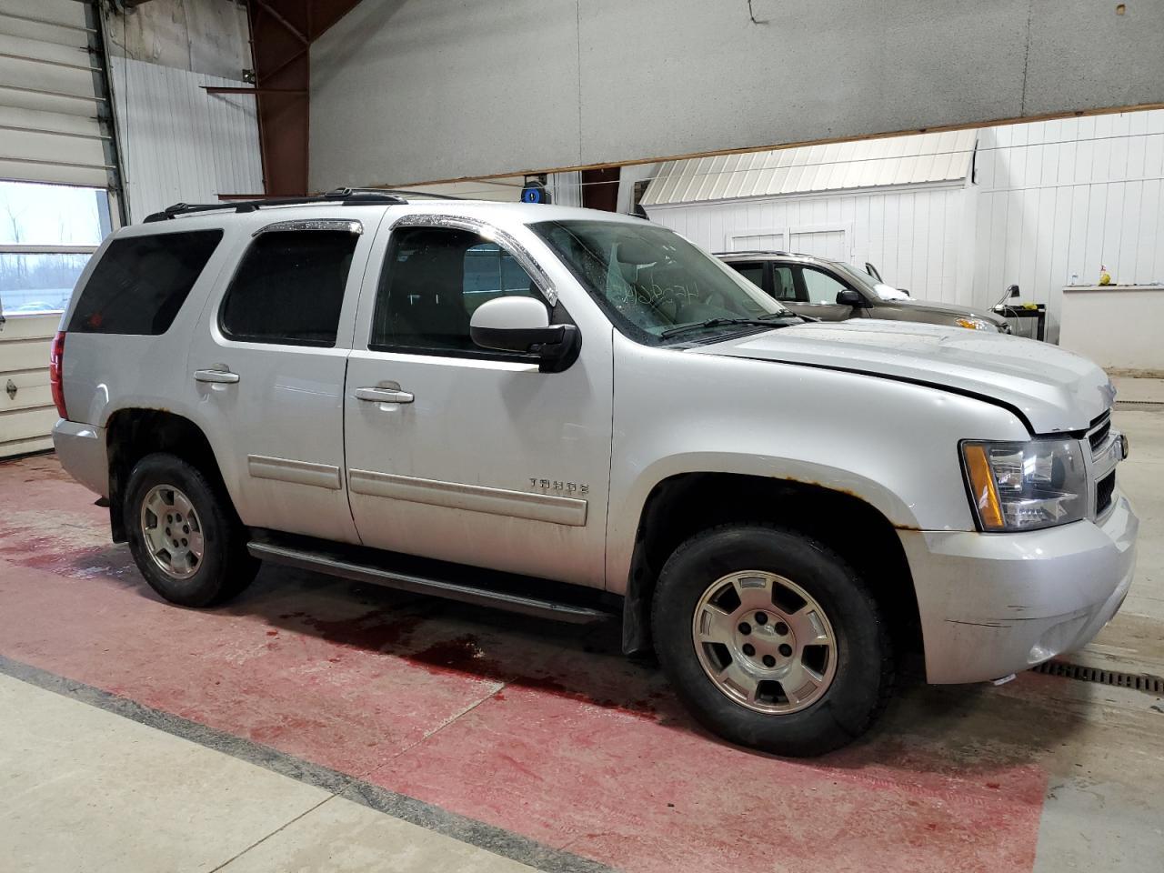 2011 CHEVROLET TAHOE K150 - Image 4