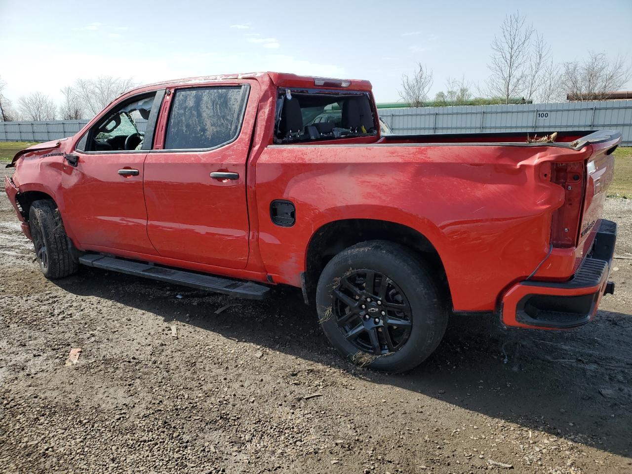 2024 CHEVROLET SILVERADO - Image 2