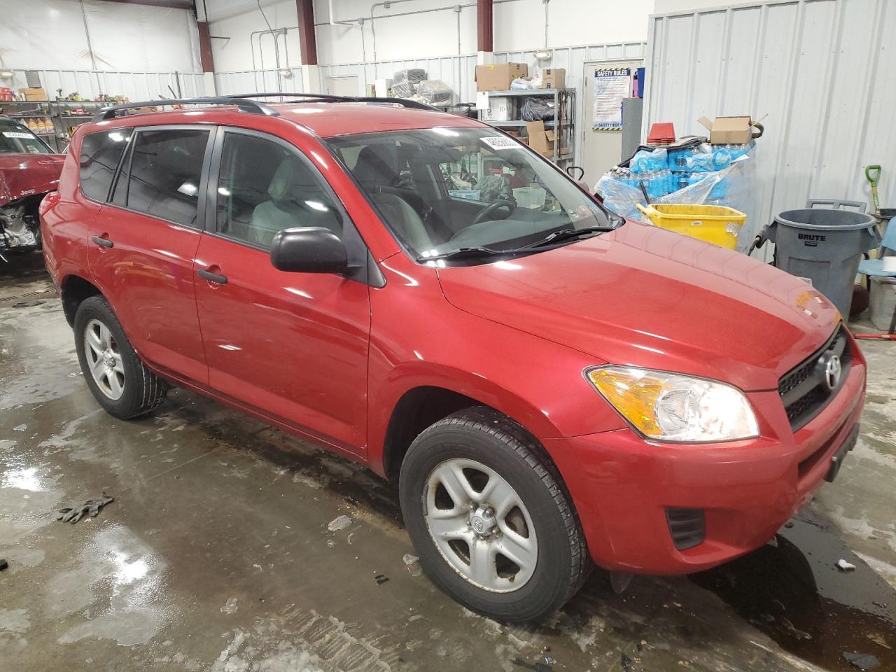 2011 TOYOTA RAV4 - Фото 4