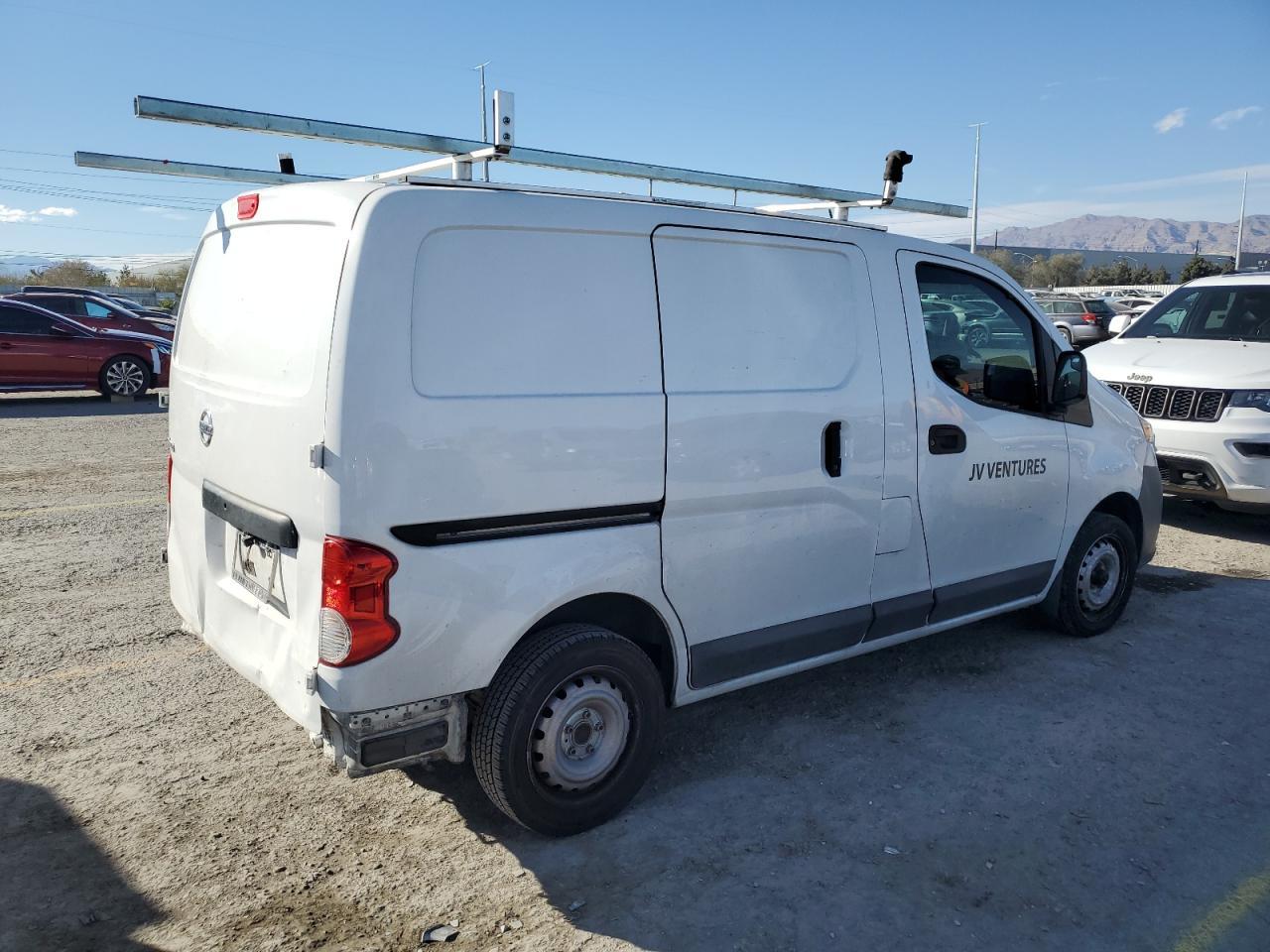 2015 NISSAN NV200 2.5S - Фото 3