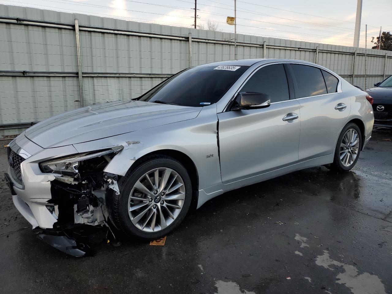 2018 INFINITI Q50 LUXE