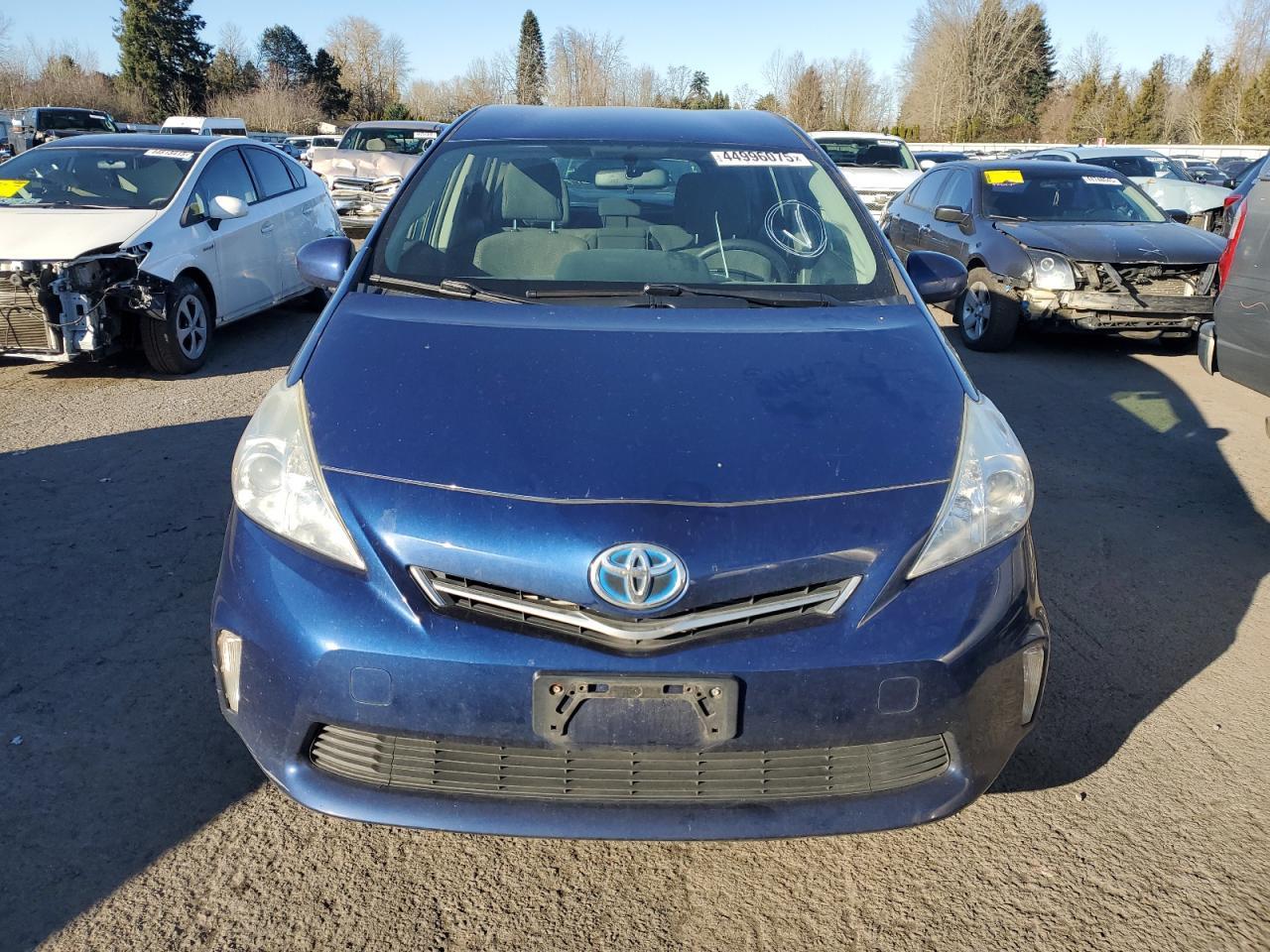 2013 TOYOTA PRIUS V - Image 5