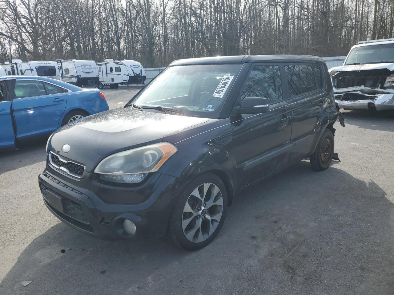 2013 KIA SOUL +
