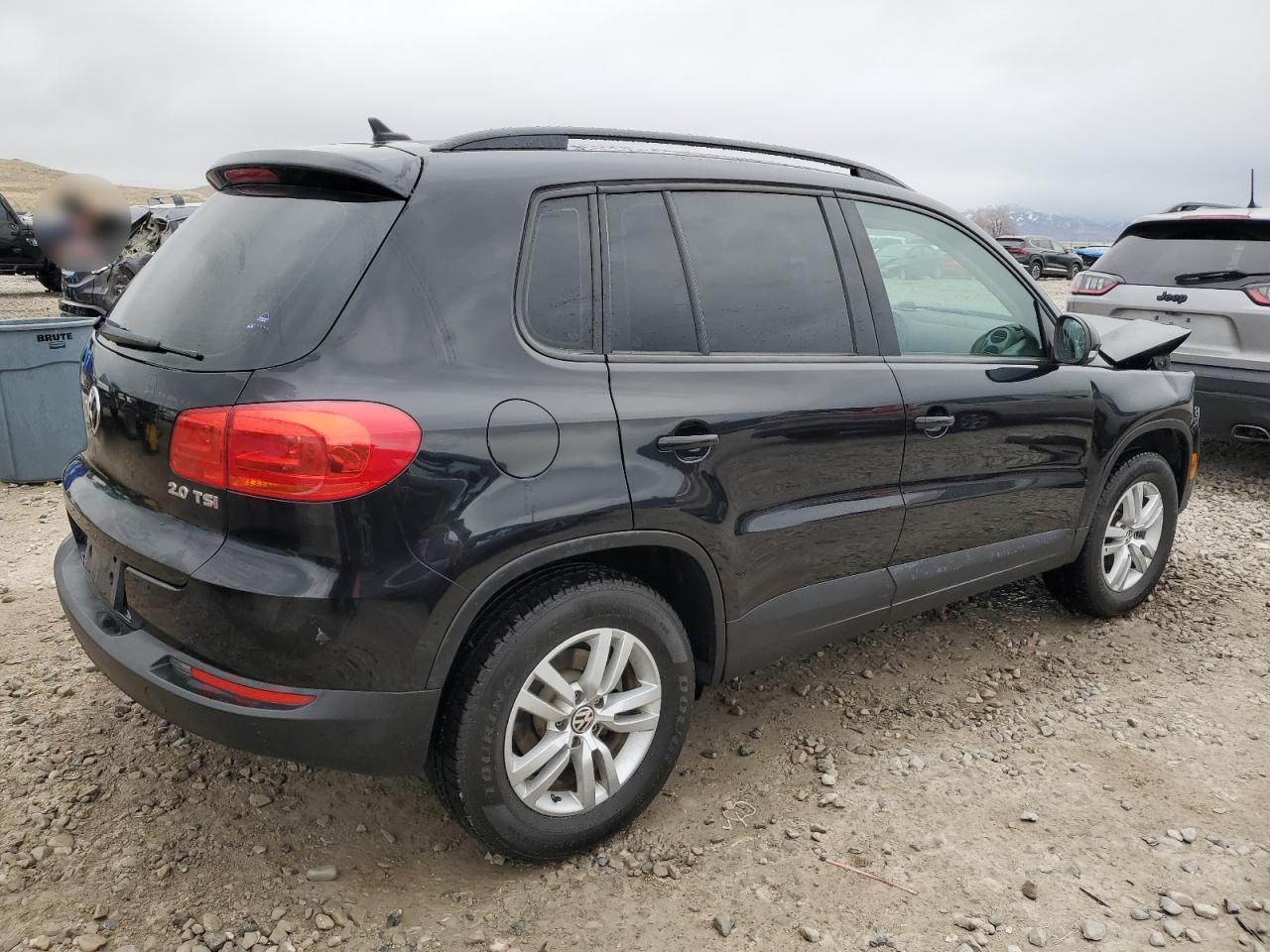 2015 VOLKSWAGEN TIGUAN S - Фото 3