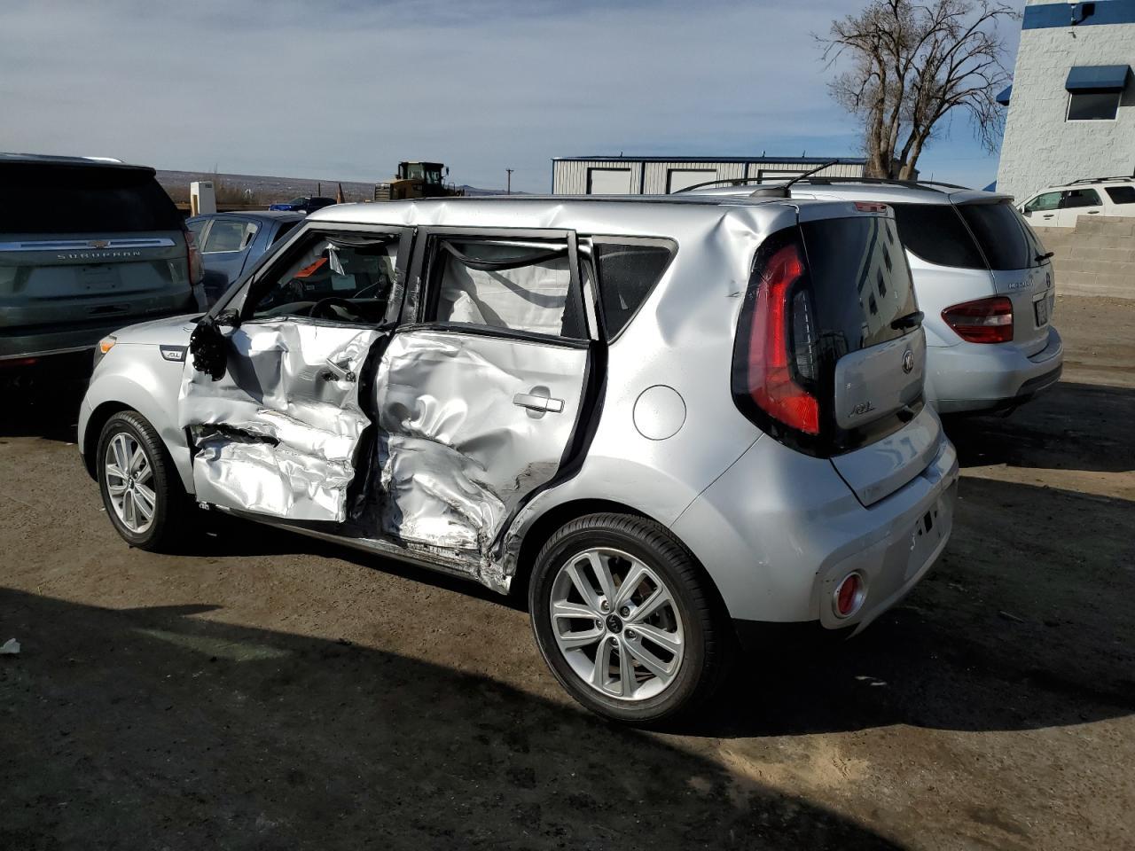 2019 KIA SOUL + - Image 2