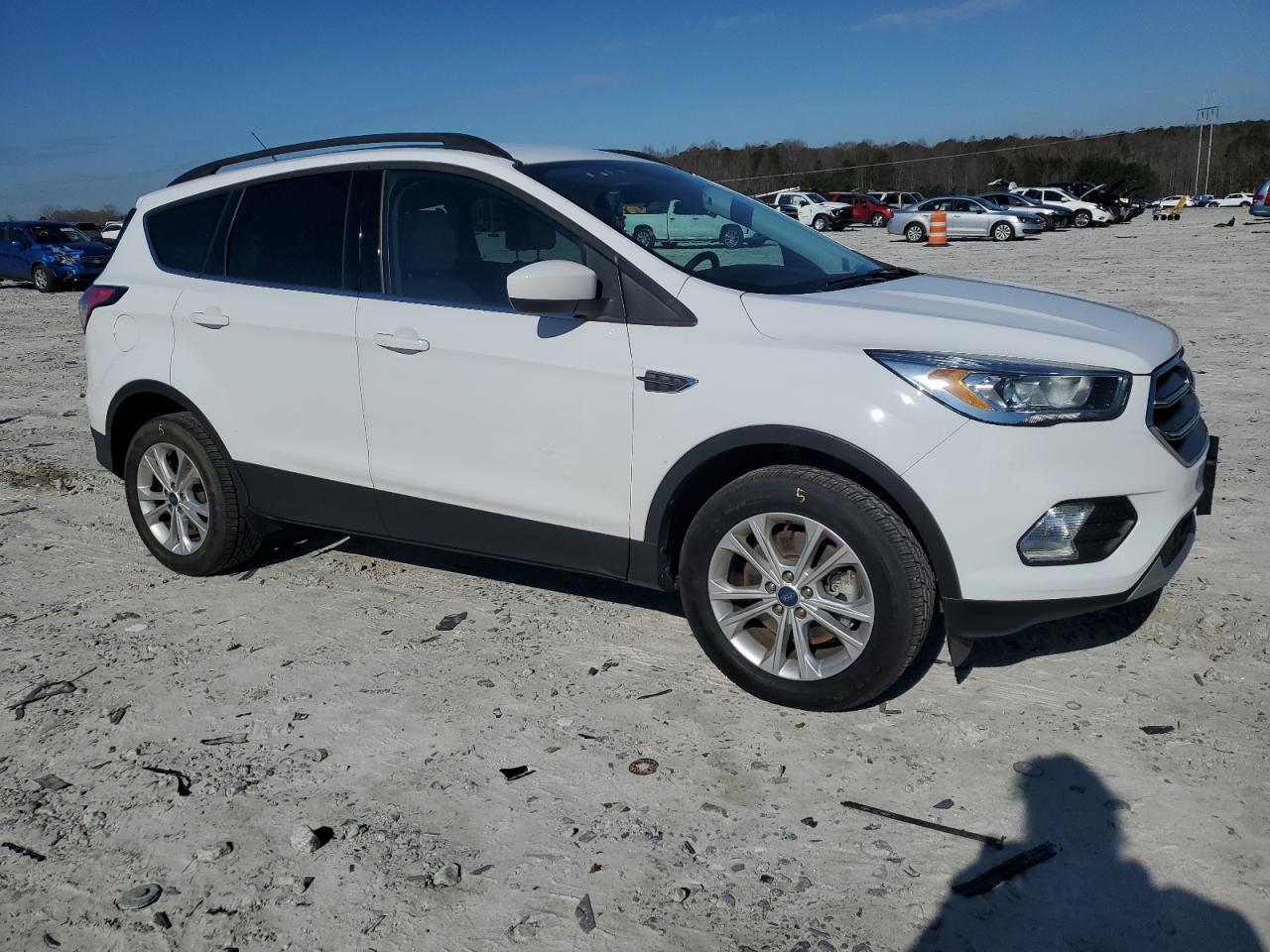 2017 FORD ESCAPE SE - Фото 4