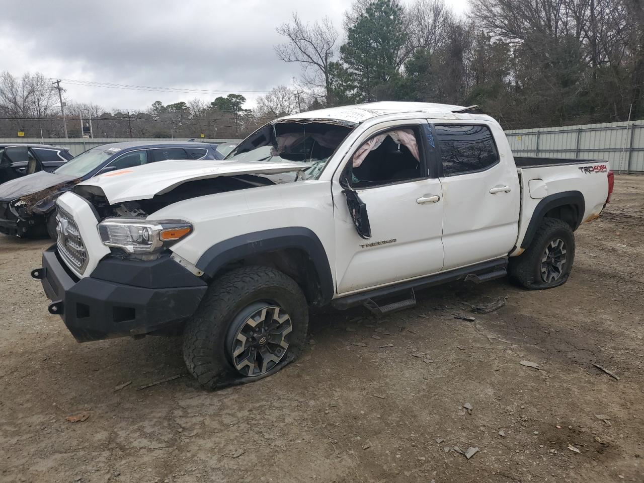 2017 TOYOTA TACOMA DOU car image