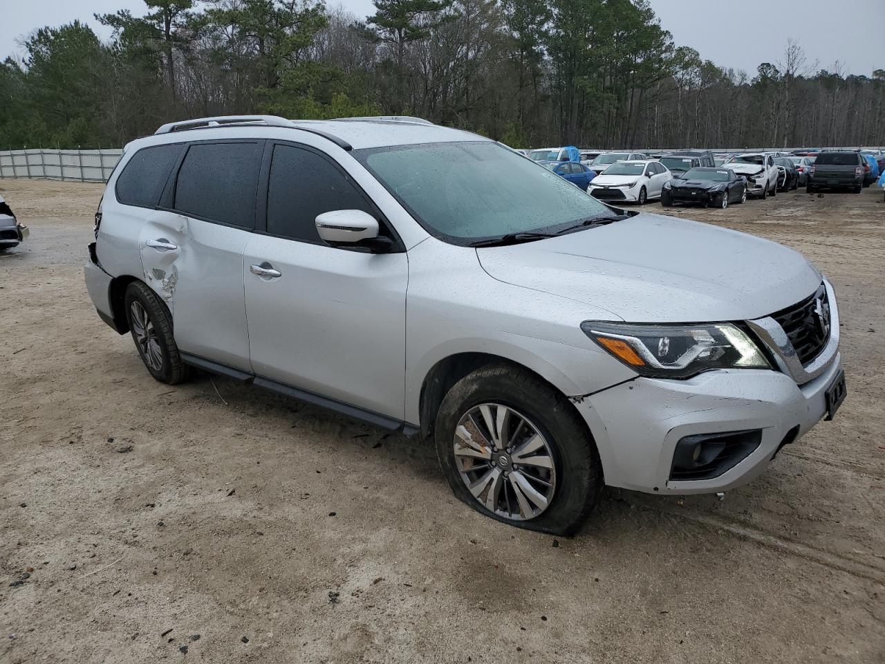 2019 NISSAN PATHFINDER - Фото 4