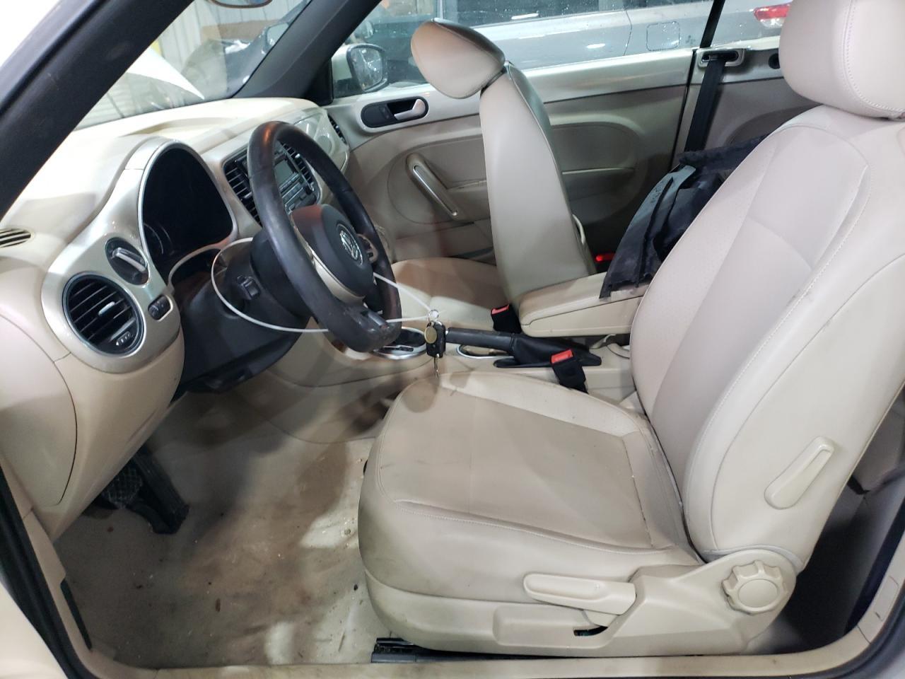 2015 VOLKSWAGEN BEETLE 1.8 - Фото 7