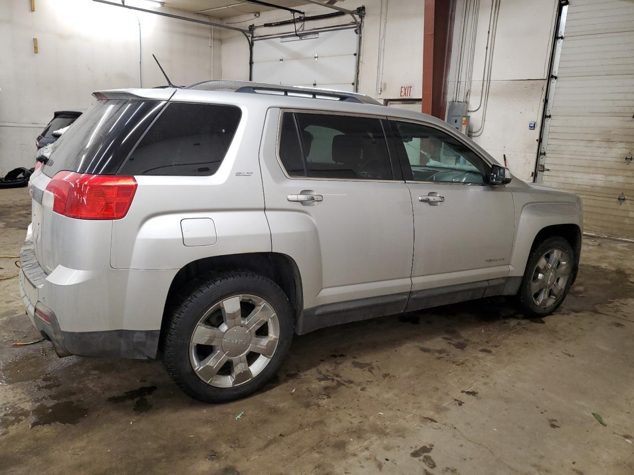 2013 GMC TERRAIN SL - Фото 3