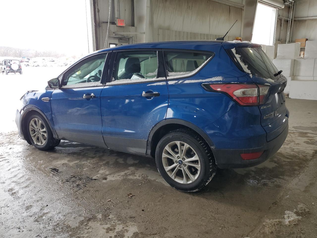 2017 FORD ESCAPE S - Фото 2