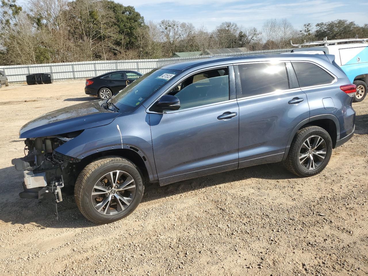 2018 TOYOTA HIGHLANDER