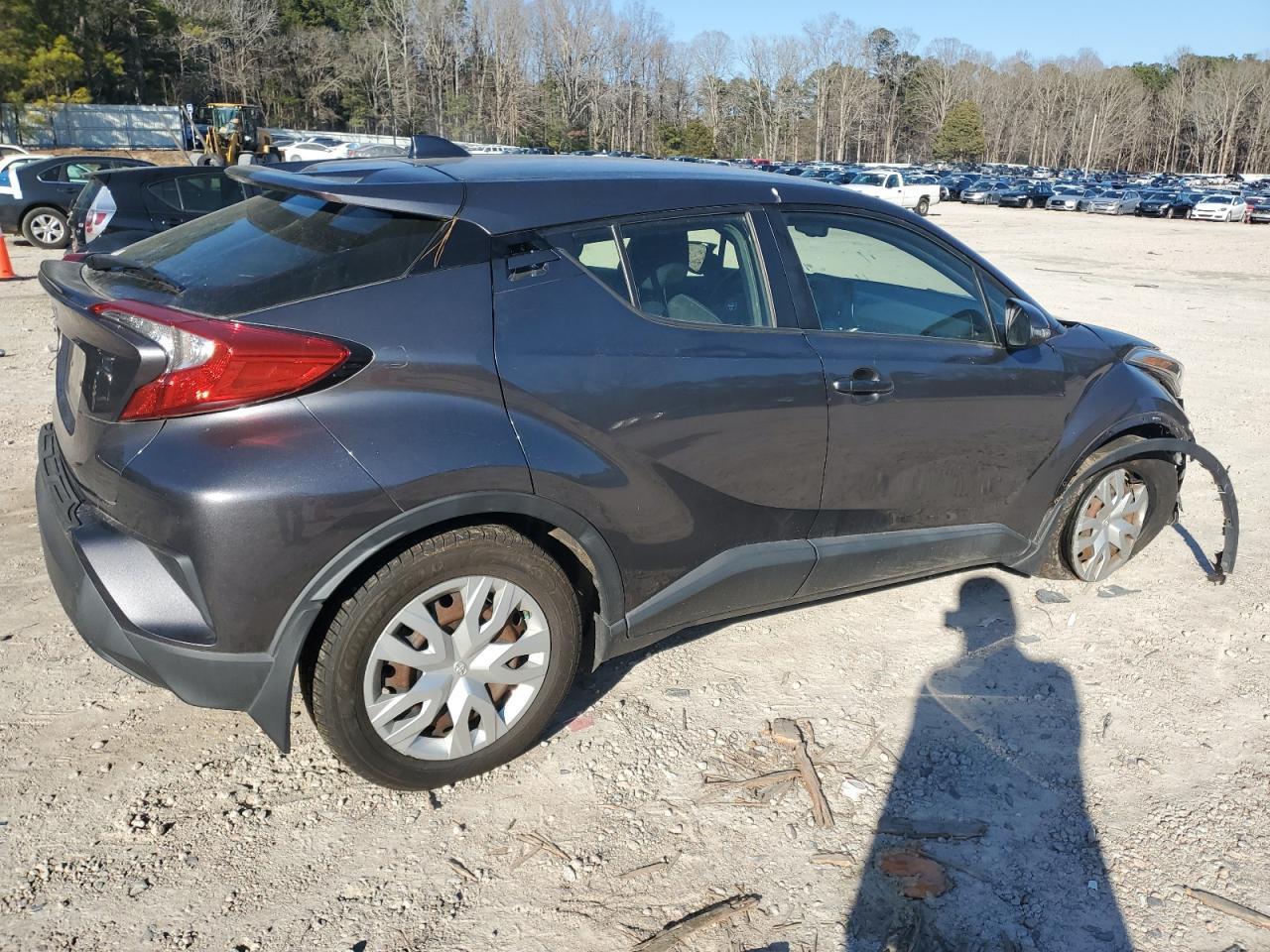 2019 TOYOTA C-HR XLE - Image 3