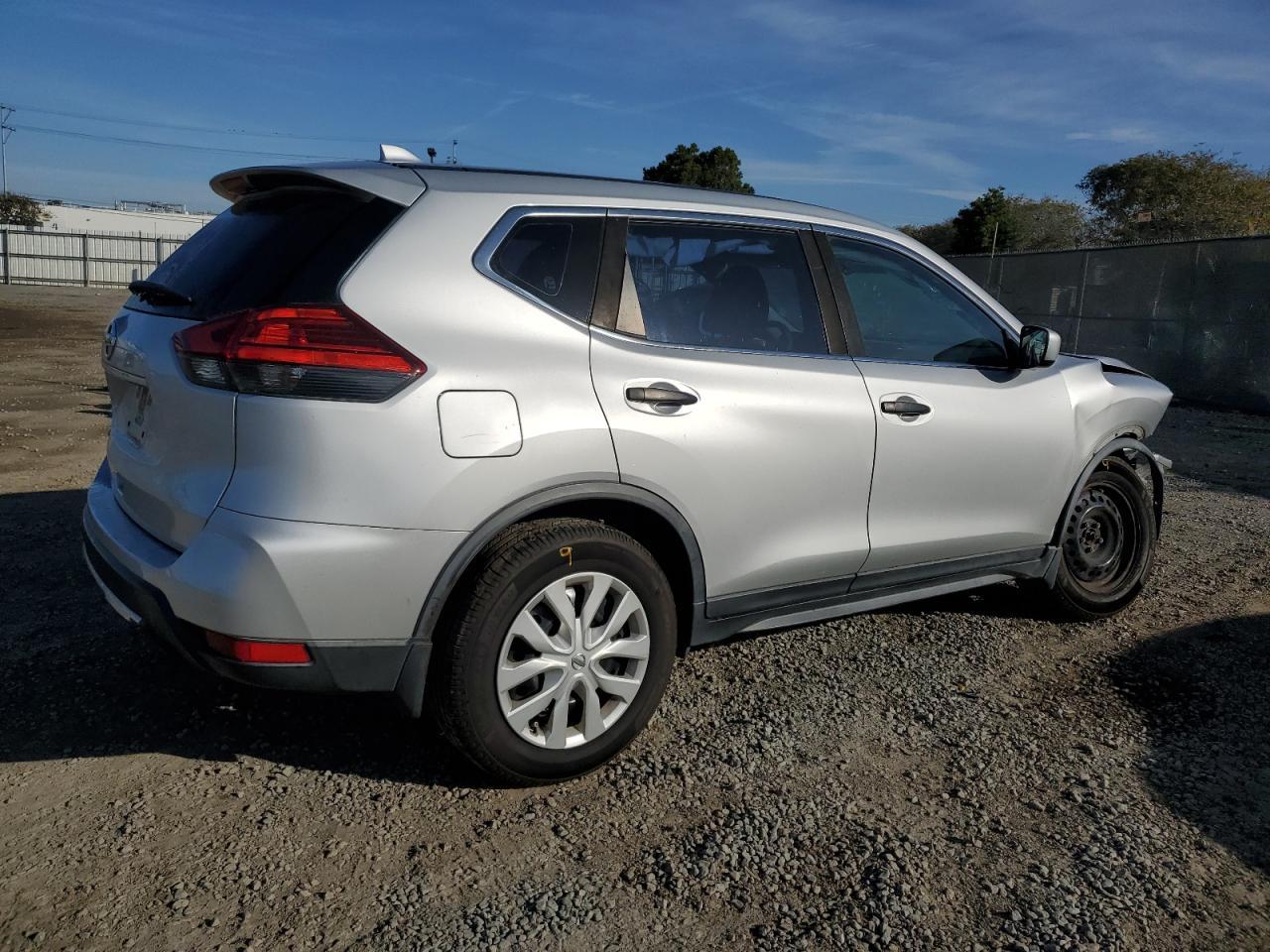 2017 NISSAN ROGUE S - Image 3