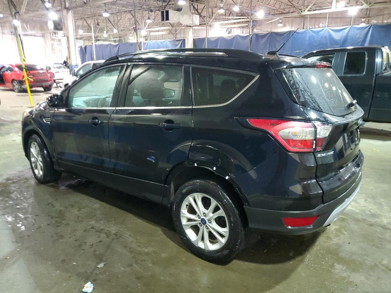 2017 FORD ESCAPE SE - Фото 2