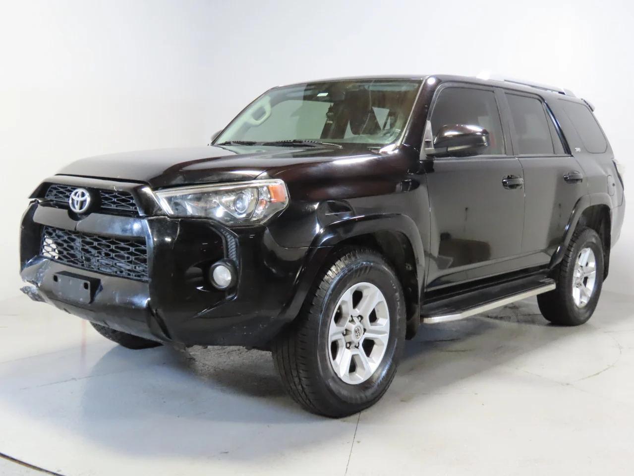 2018 TOYOTA 4RUNNER SR - Фото 2