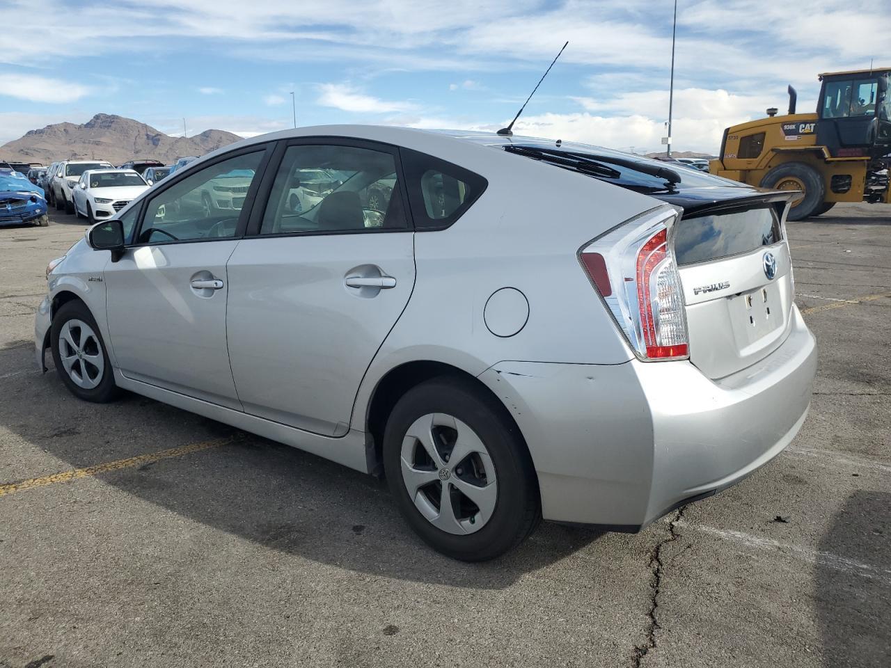 2015 TOYOTA PRIUS - Image 2