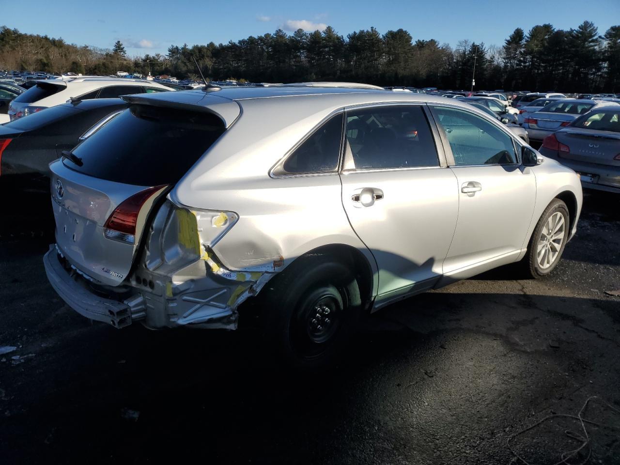 2013 TOYOTA VENZA LE - Фото 3