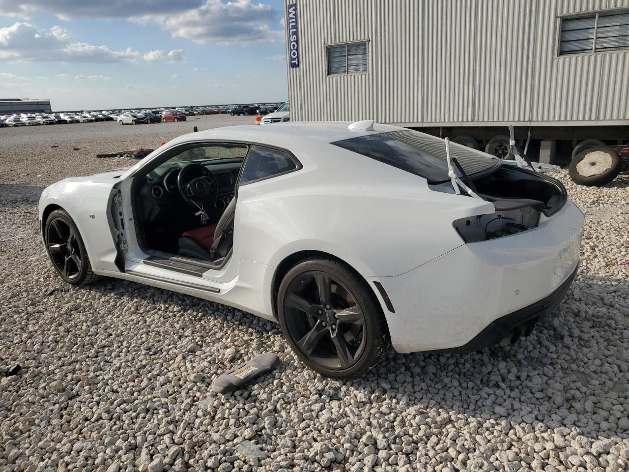 2016 CHEVROLET CAMARO SS - Image 2