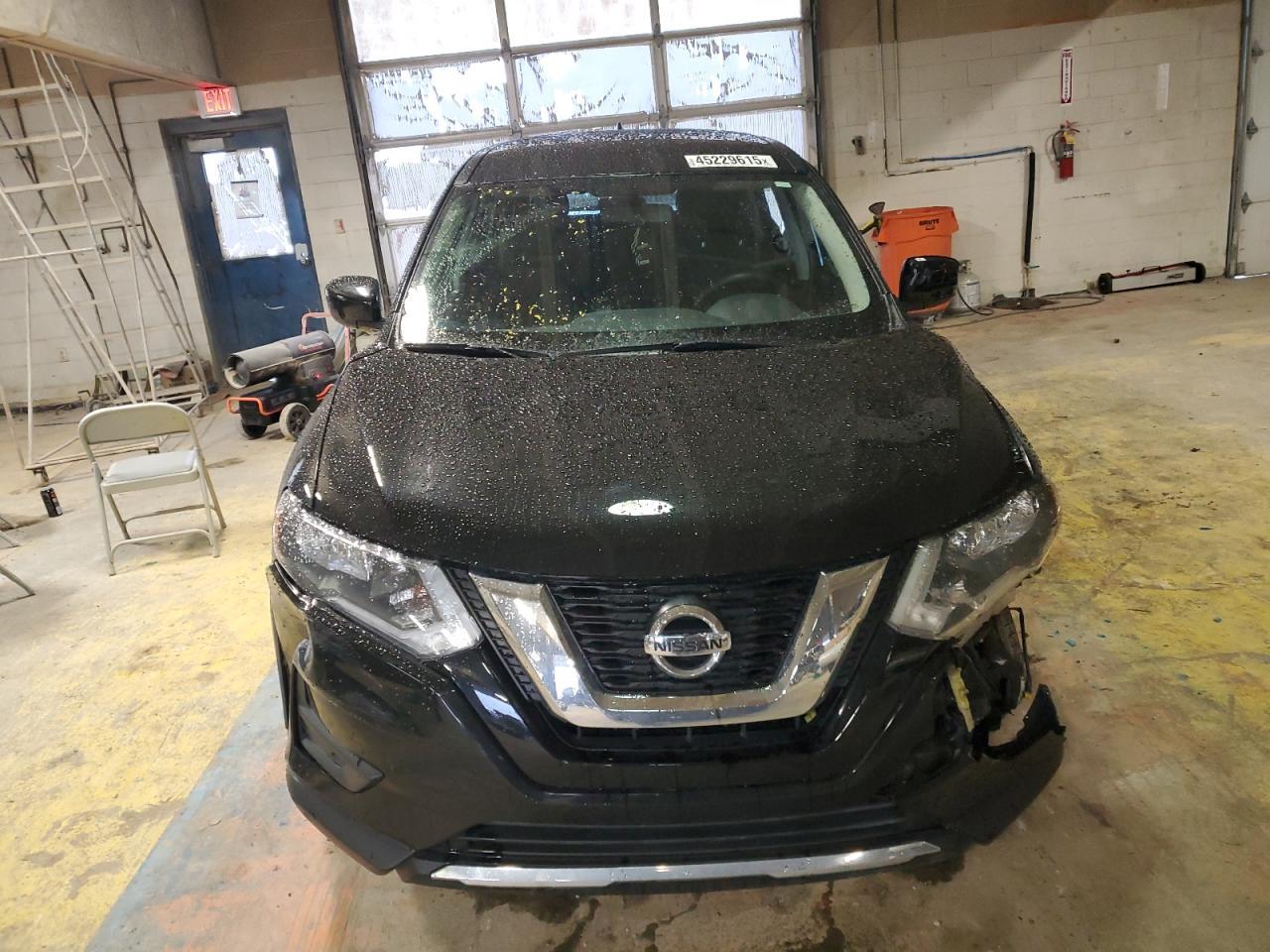 2018 NISSAN ROGUE S - Фото 5