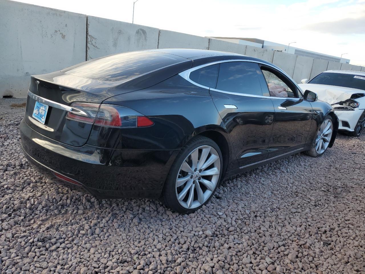 2015 TESLA MODEL S - Image 3