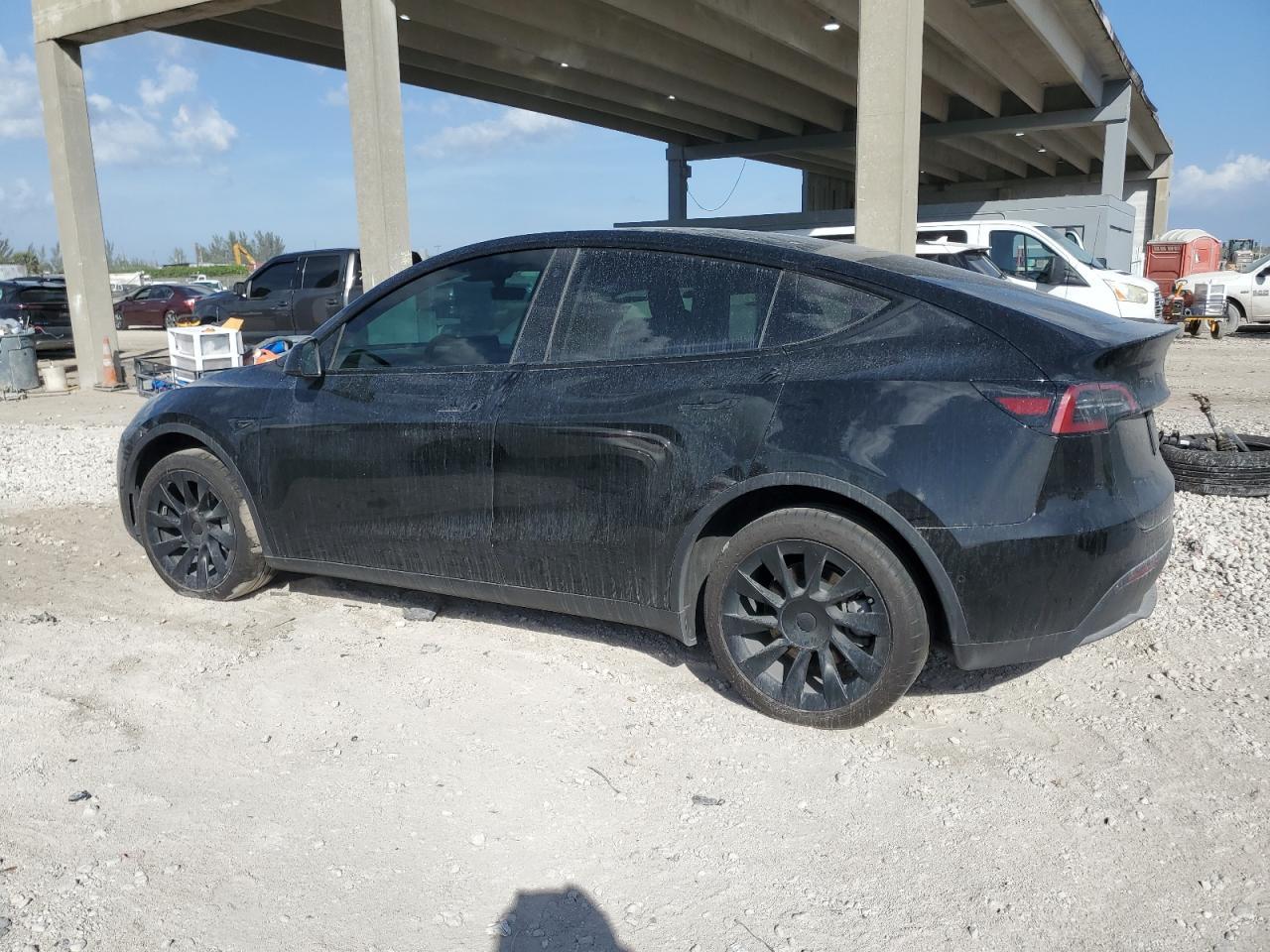 2022 TESLA MODEL Y - Image 2