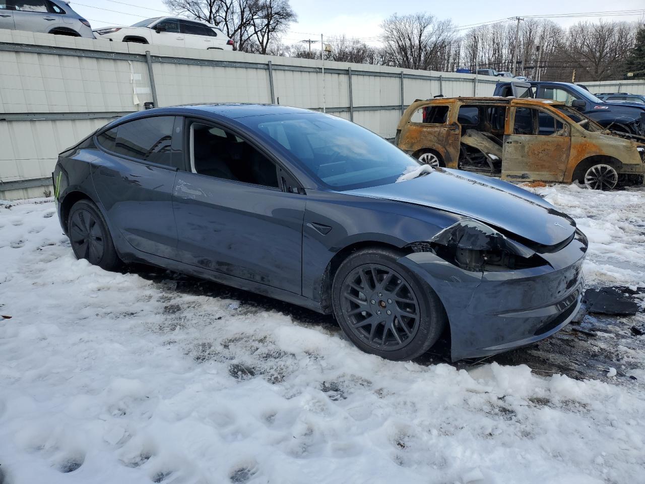2024 TESLA MODEL 3 - Image 4