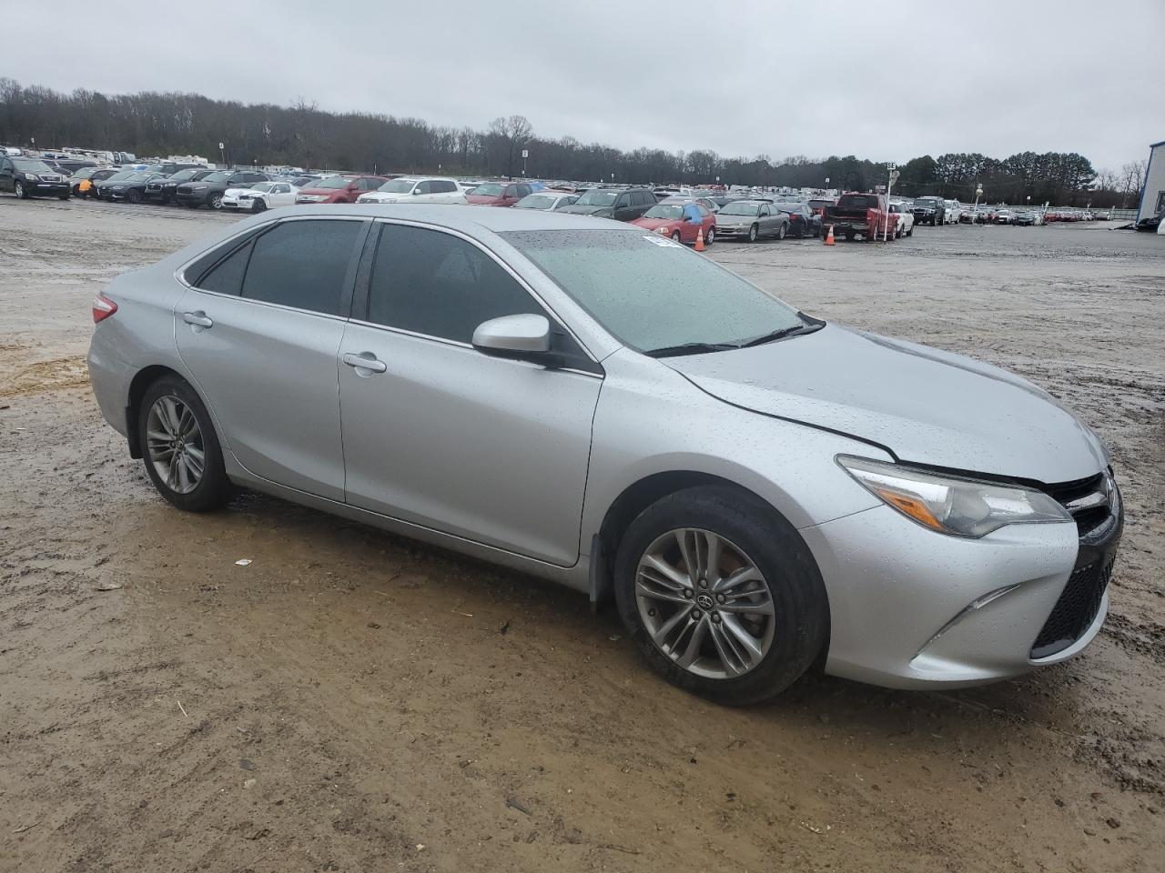 2017 TOYOTA CAMRY LE - Фото 4
