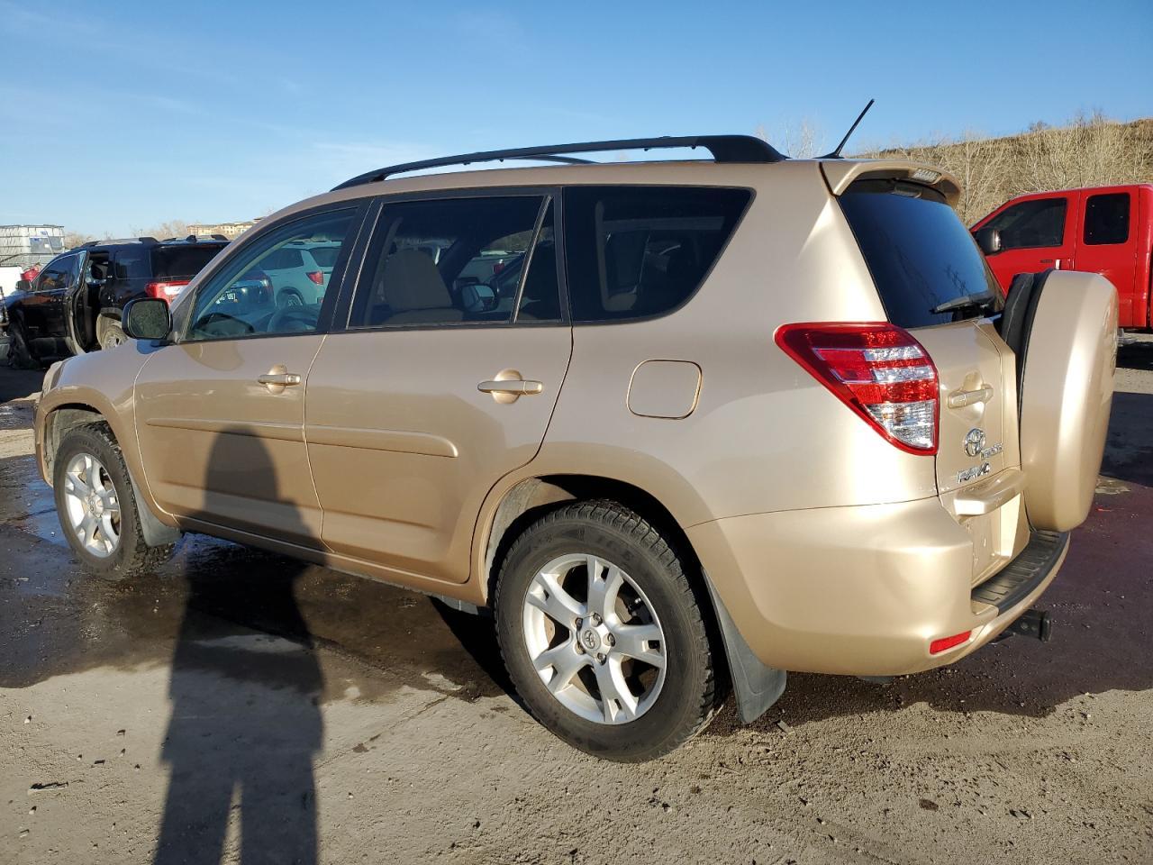 2011 TOYOTA RAV4 - Image 2