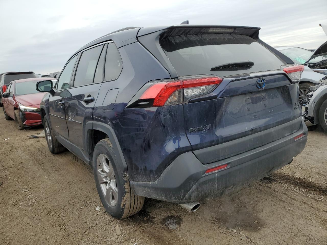 2022 TOYOTA RAV4 XLE - Image 2