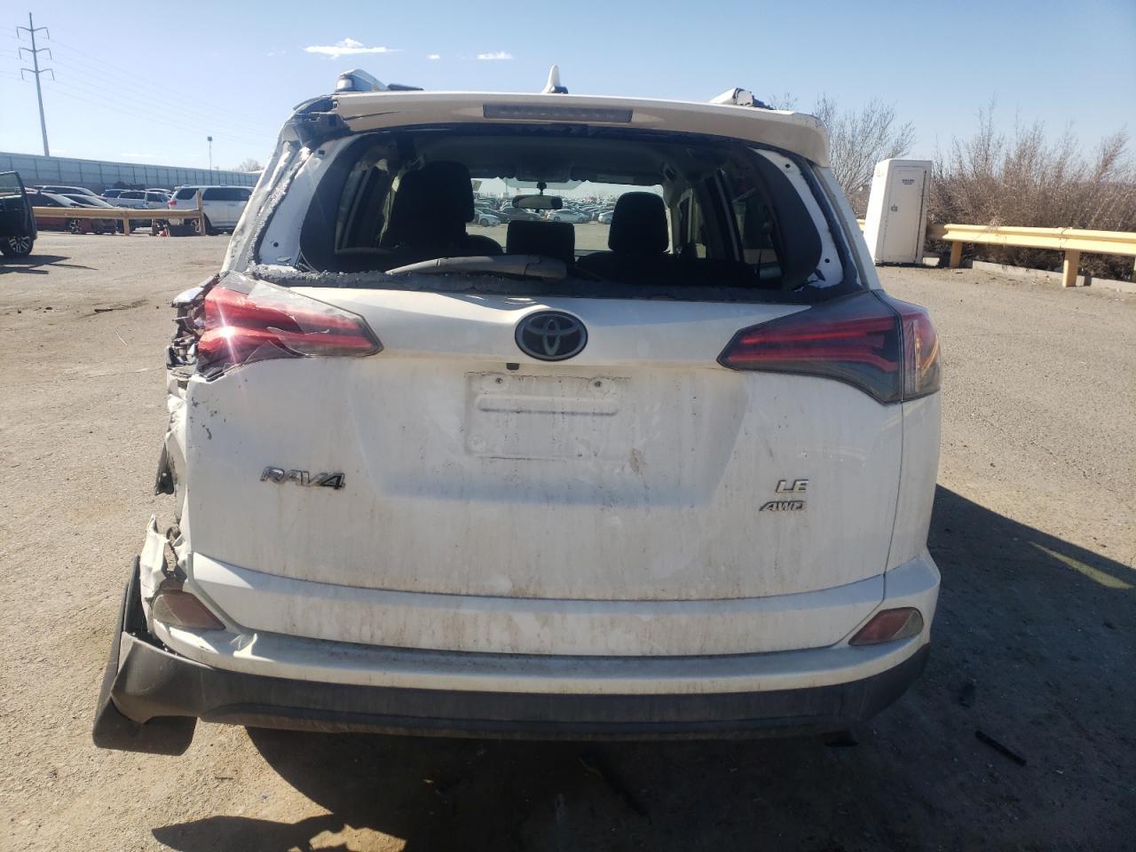 2016 TOYOTA RAV4 LE - Фото 6