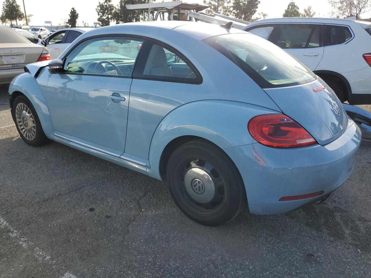 2015 VOLKSWAGEN BEETLE 1.8 - Фото 2