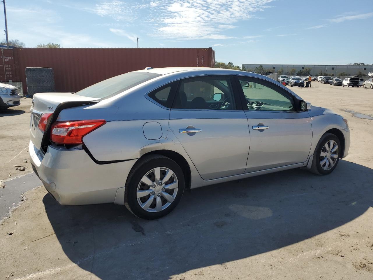 2017 NISSAN SENTRA S - Фото 3