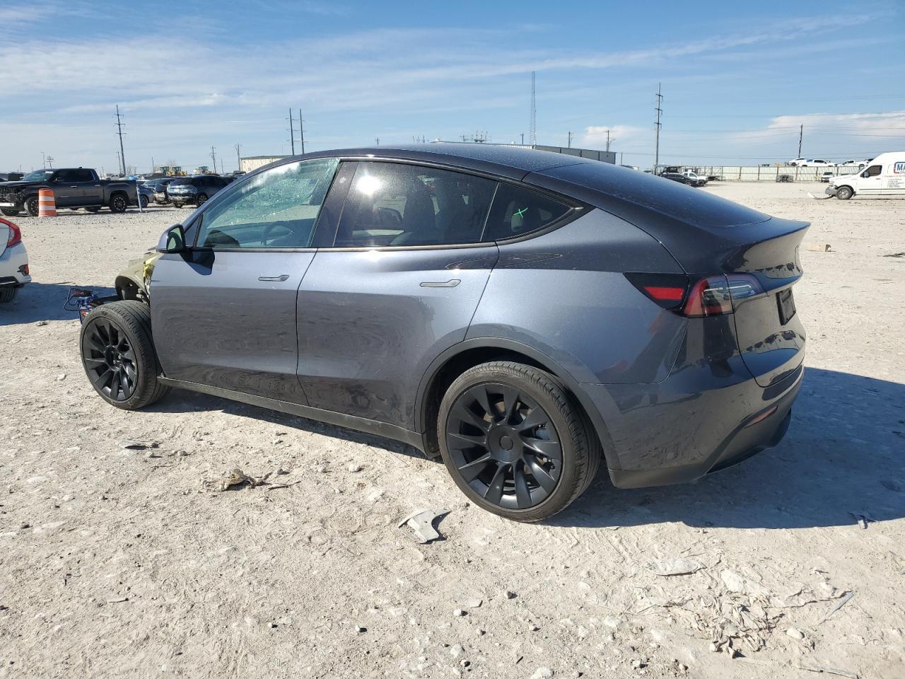 2023 TESLA MODEL Y - Фото 2