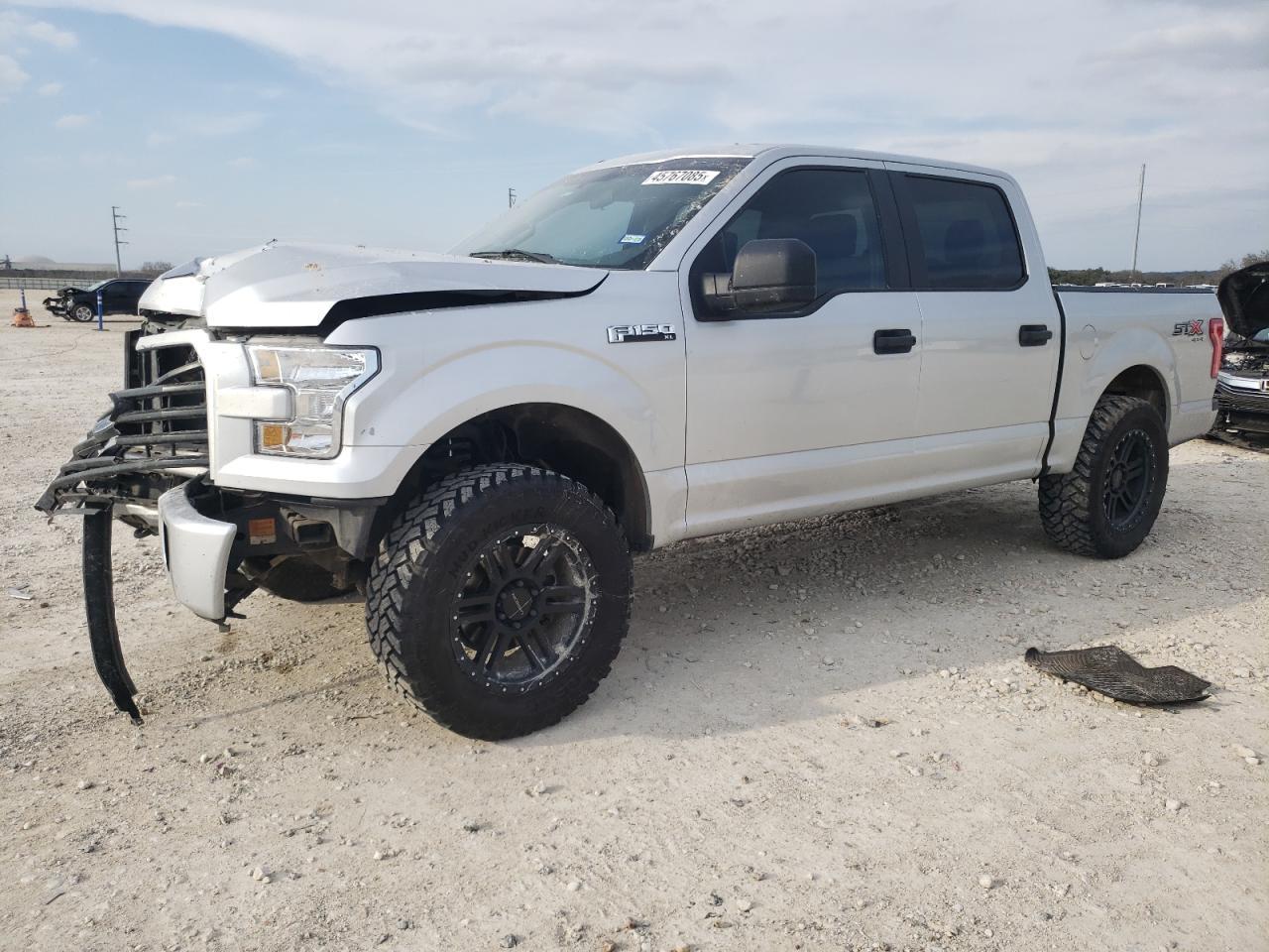 2017 FORD F150 SUPER