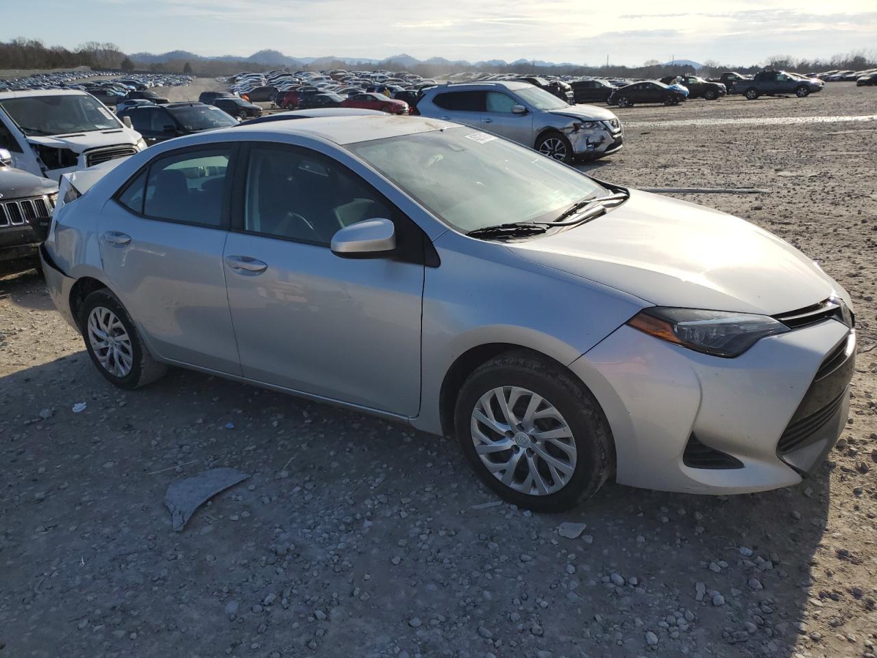 2018 TOYOTA COROLLA L - Image 4