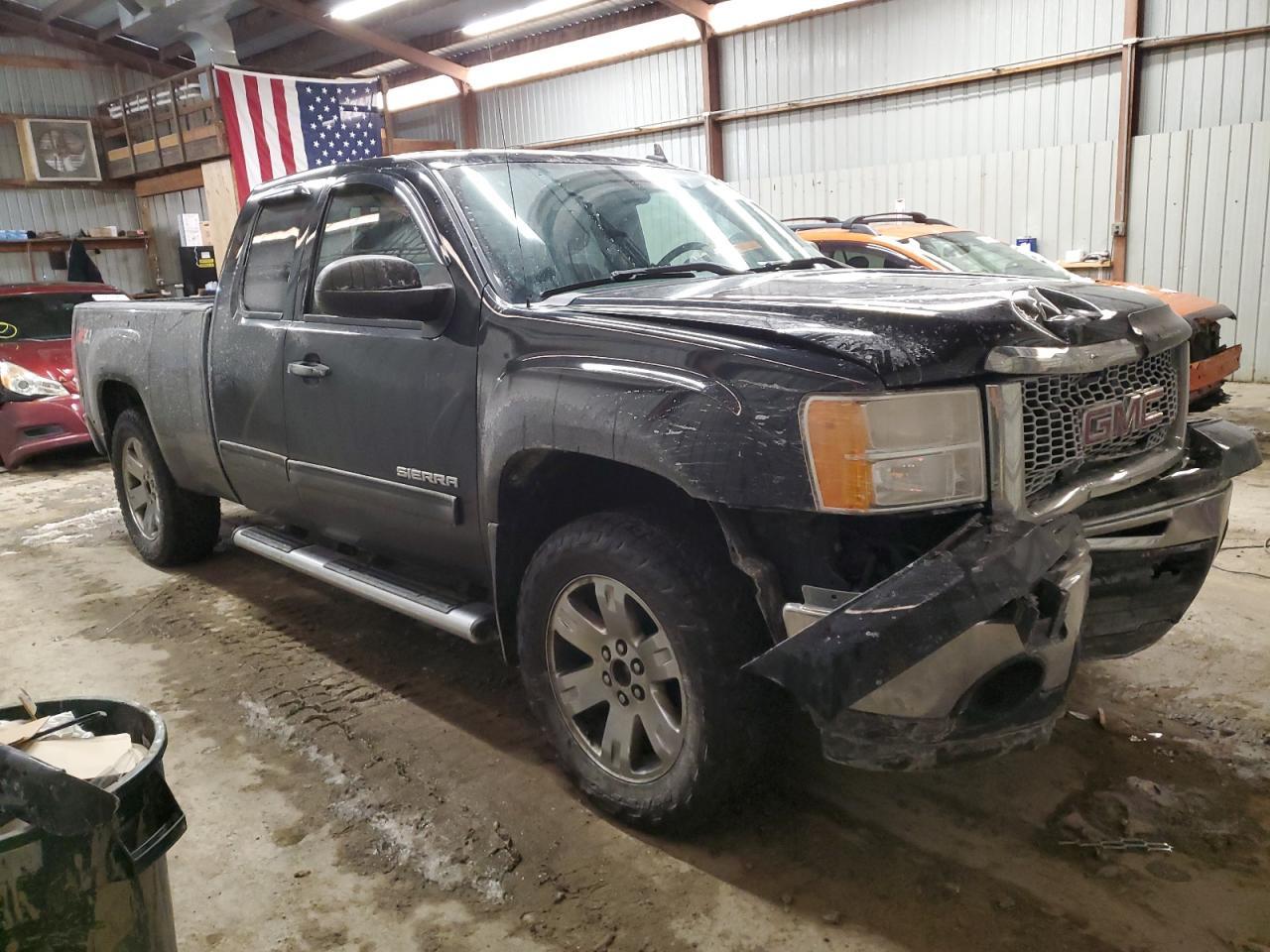 2011 GMC SIERRA K15 - Image 4