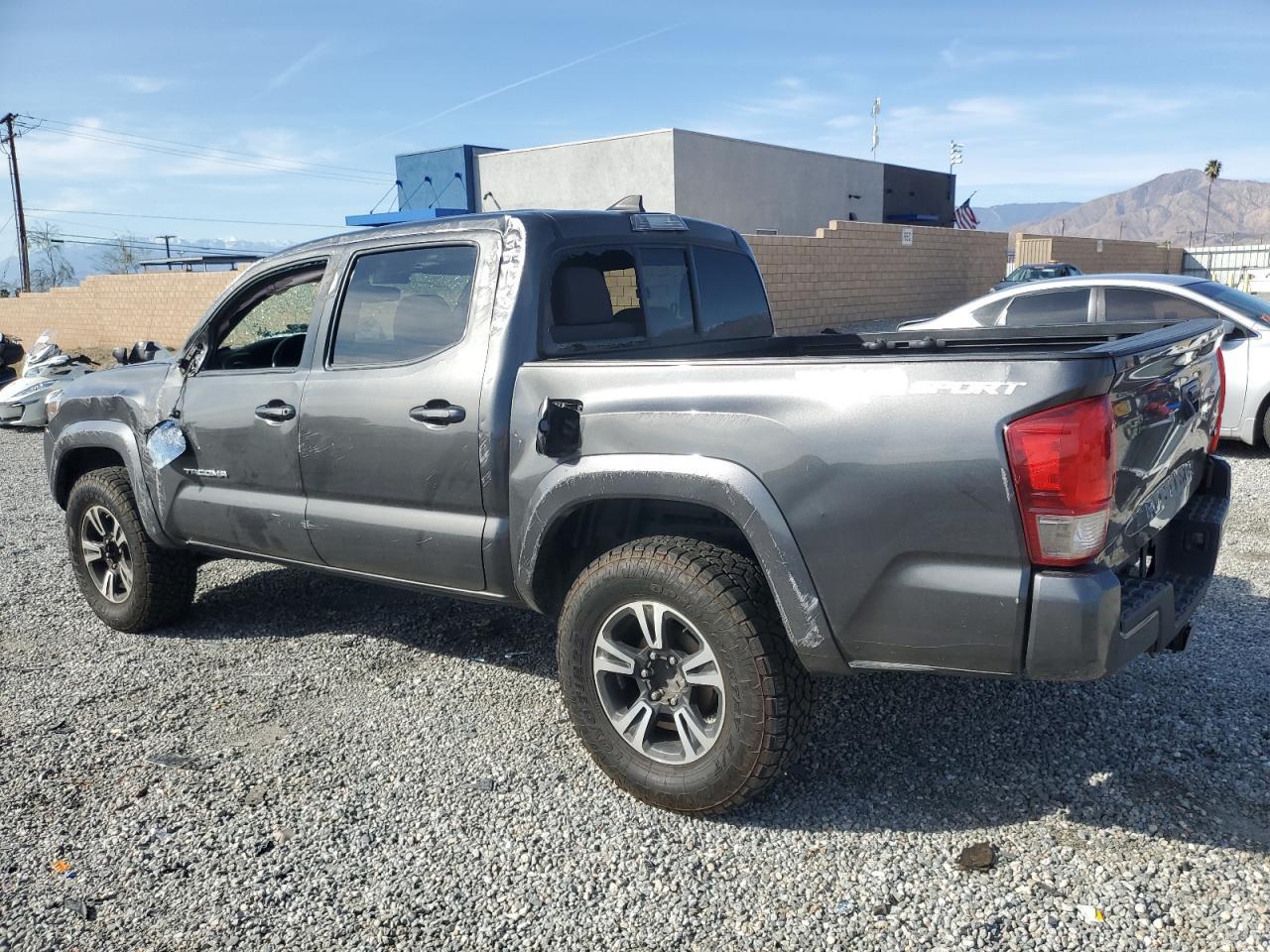 2016 TOYOTA TACOMA DOU - Фото 2