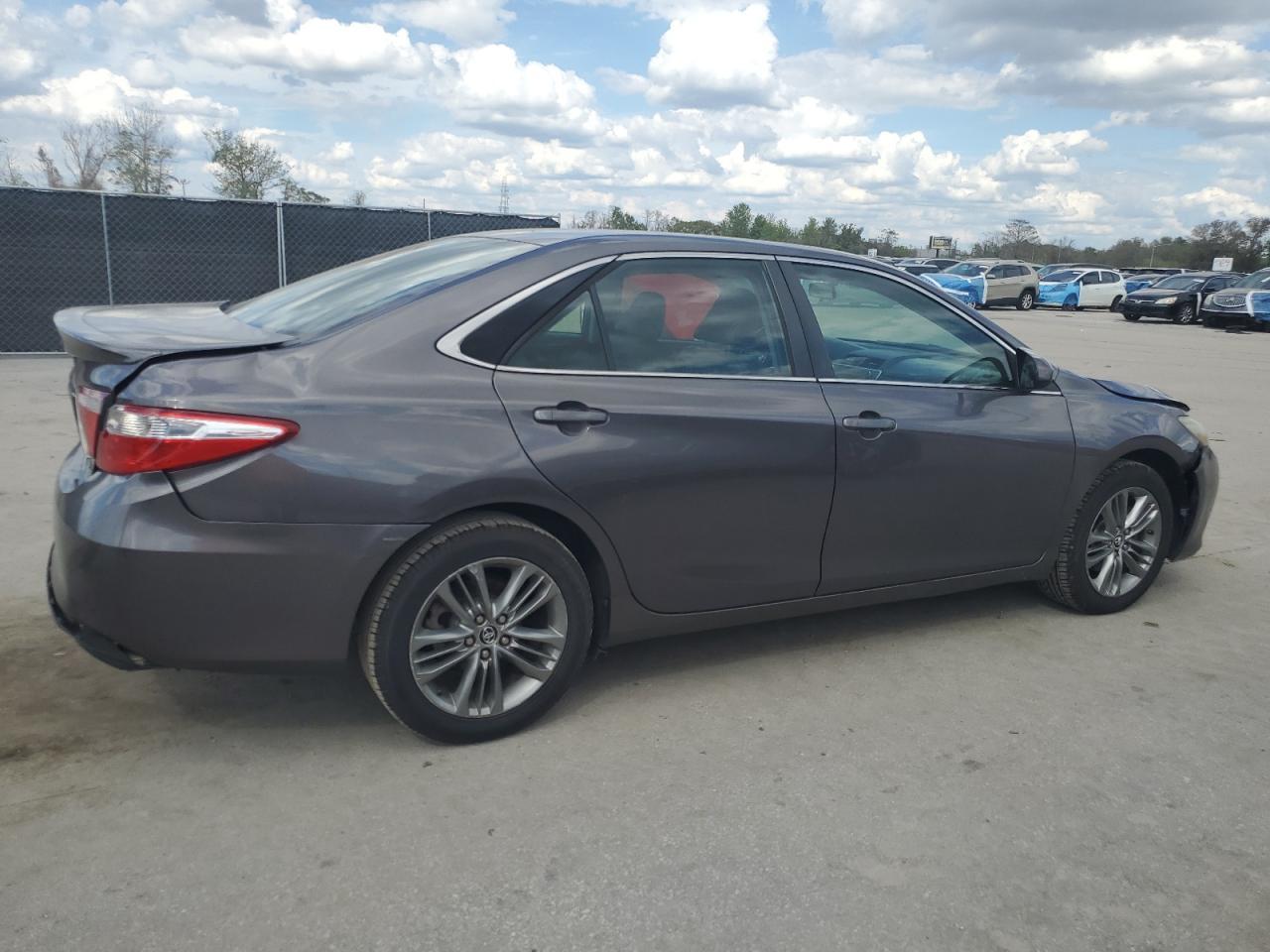 2015 TOYOTA CAMRY LE - Image 3