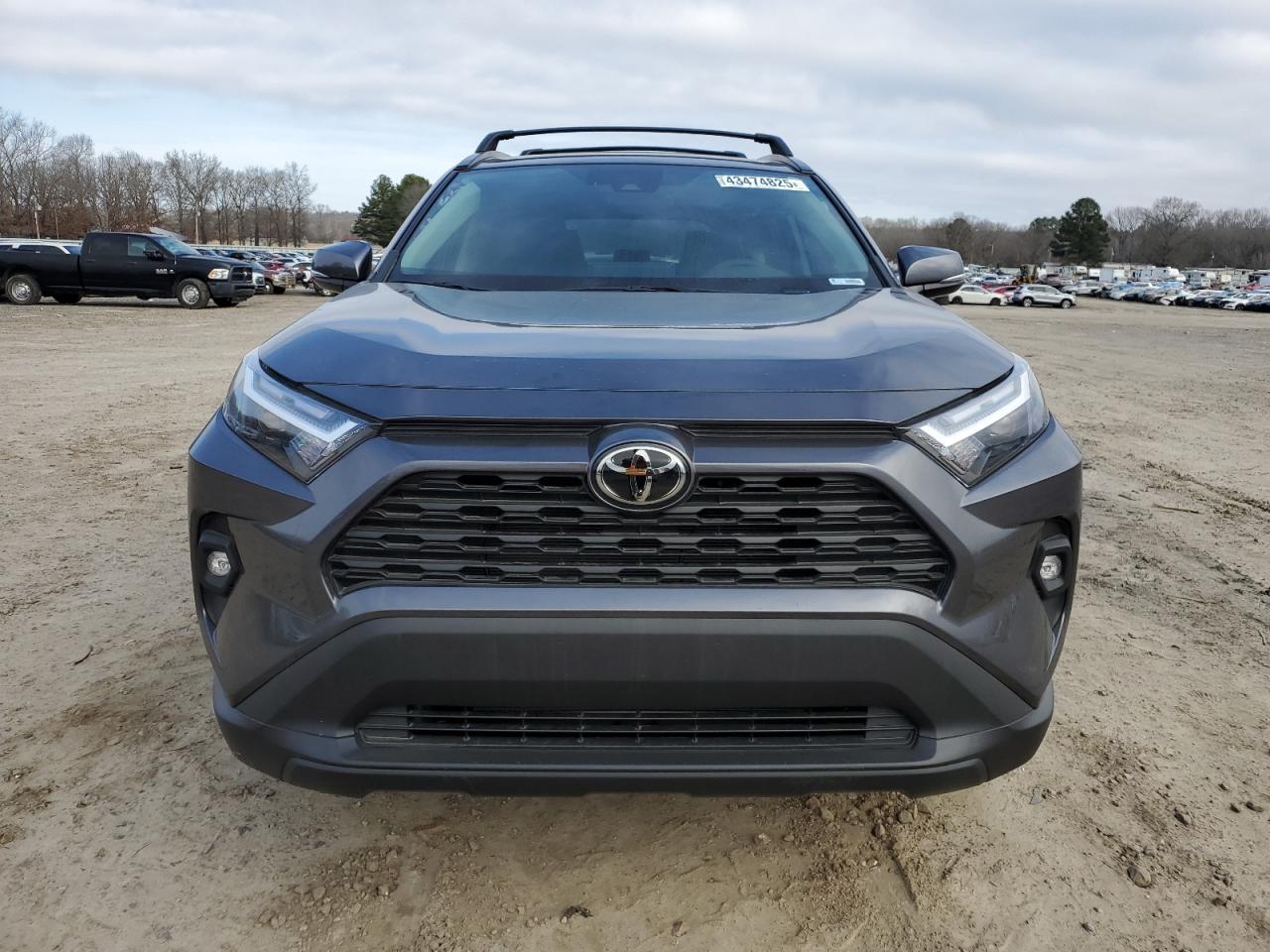 2024 TOYOTA RAV4 XLE P - Фото 5