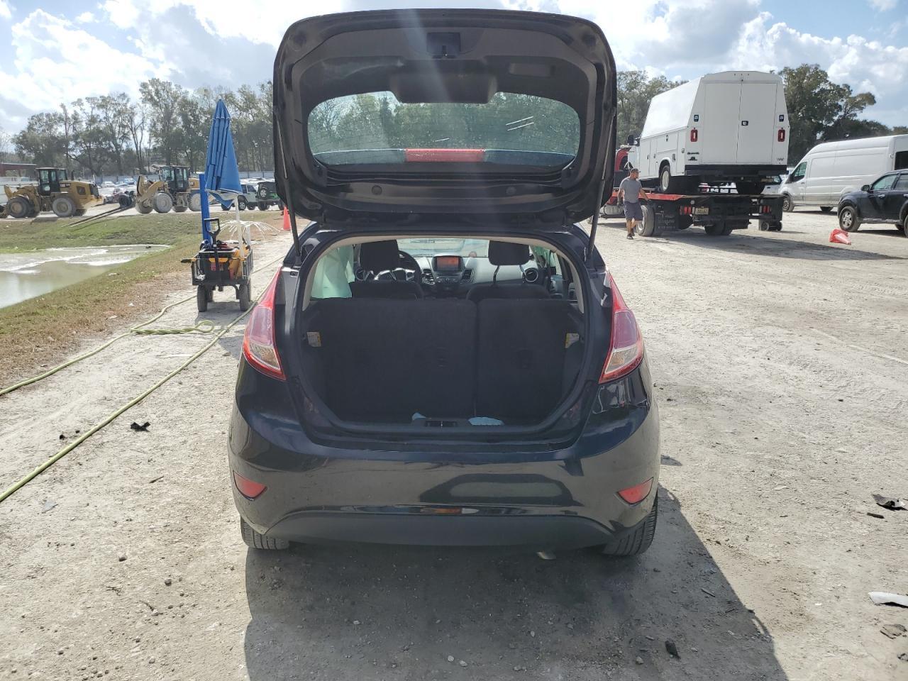 2019 FORD FIESTA SE - Image 6