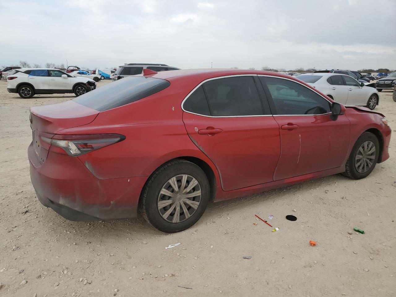 2023 TOYOTA CAMRY LE - Фото 3