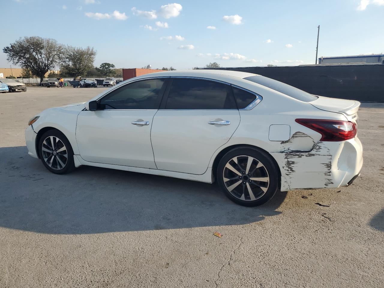 2017 NISSAN ALTIMA 2.5 - Фото 2